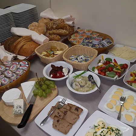 Biala Lilia Old Town 3*