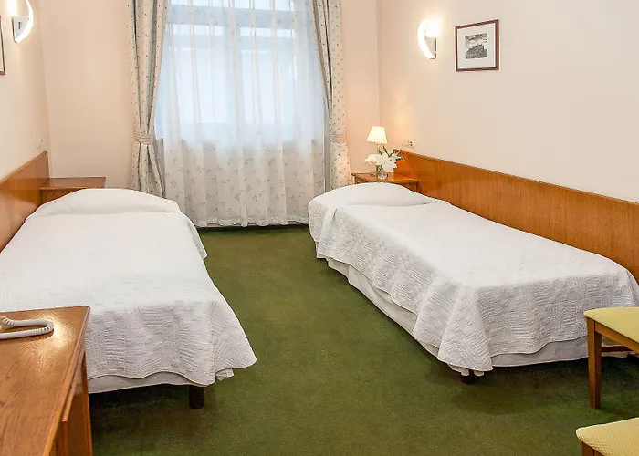 Biala Lilia Old Town Отель типа 