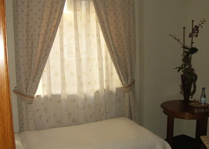 Bed and Breakfast Biala Lilia Old Town 3*