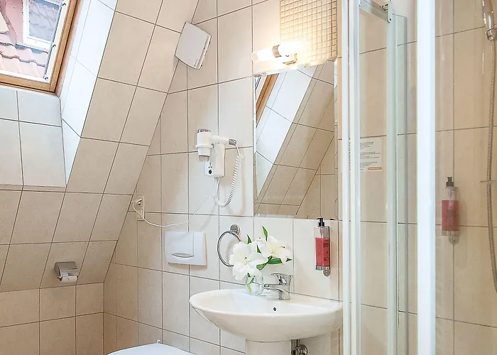 Biala Lilia Old Town Bed and Breakfast